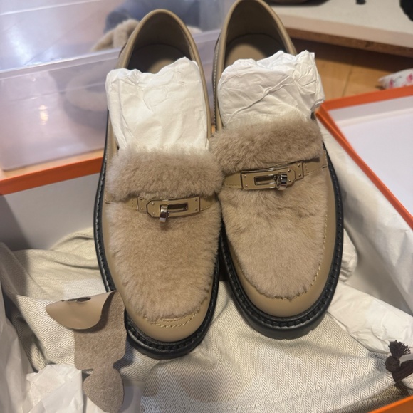 Hermes Shearlng Icone Loafer - WORN 1 time! Size 36 - impossible to find!!! - Picture 5 of 5